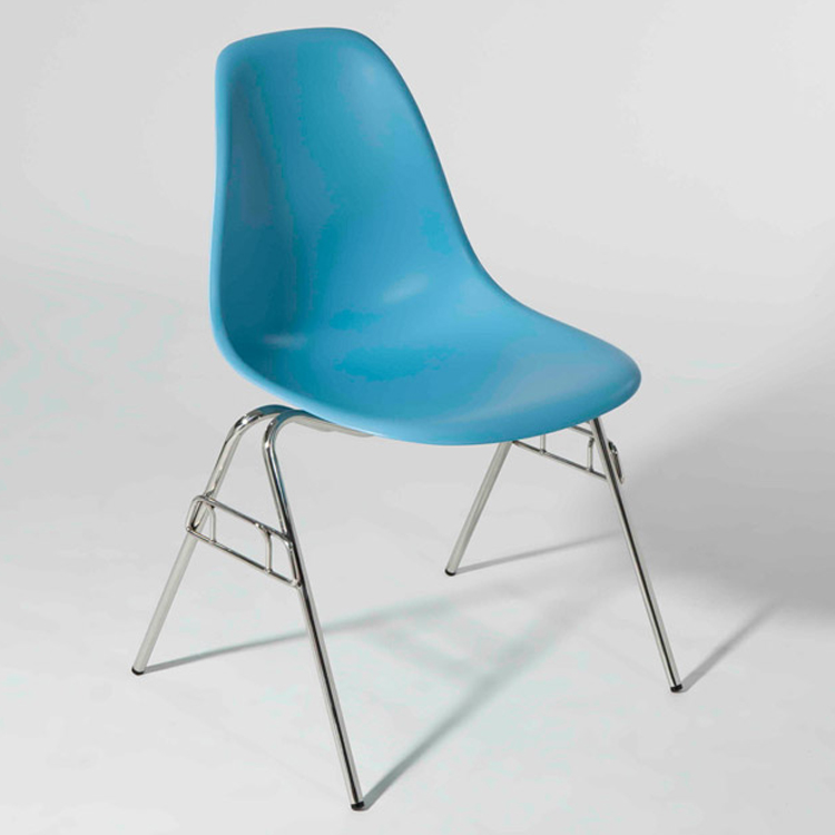 Charles Eames style, Esszimmerstuhl DSS ABS hellblau